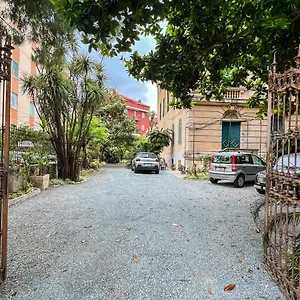 In Del '900 Appartamento Varazze